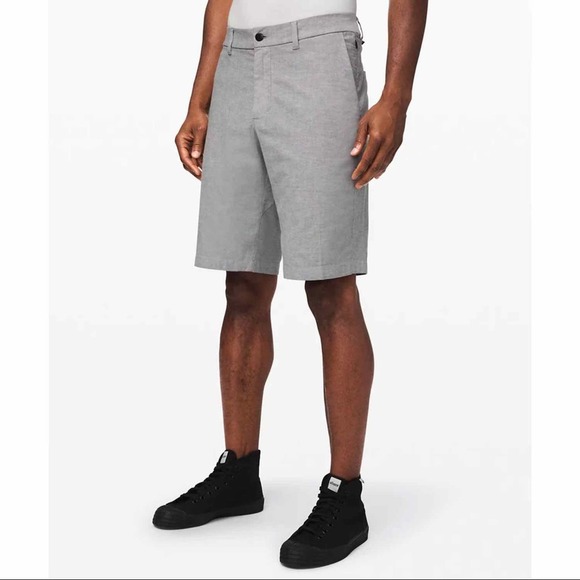 lululemon athletica Other - Lululemon Commission Short Relaxed size 40